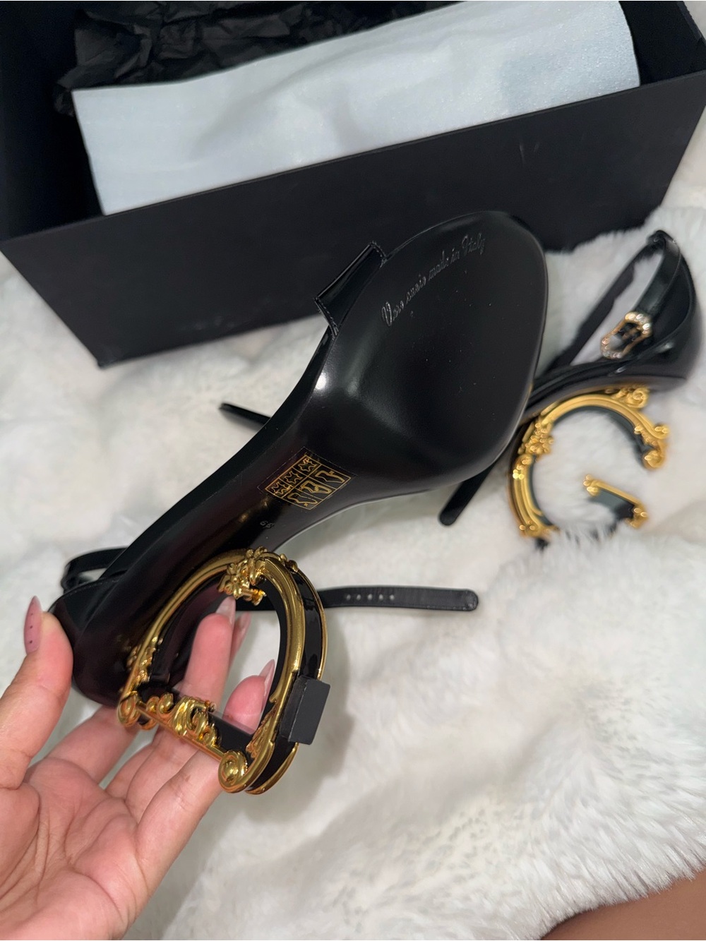 Dolce & Gabbana Black Patent Leather Heels with Ornate Gold G-Shaped Heel - Picture 2 of 6